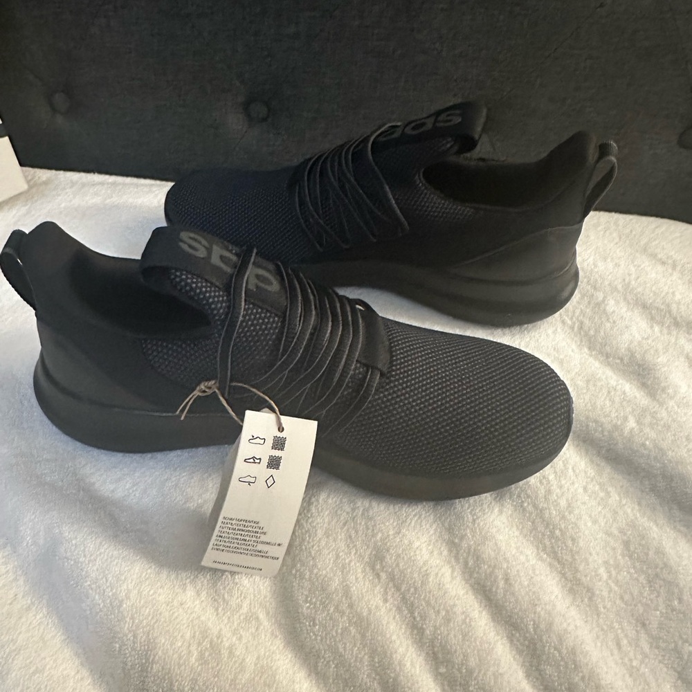 NEW Men’s Adidas Lite Racer Adapt 7  Men Size 9.5.